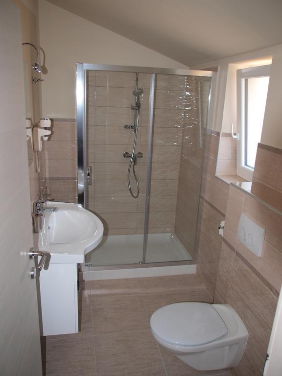 Guesthouse Olei Malinska Εξωτερικό φωτογραφία