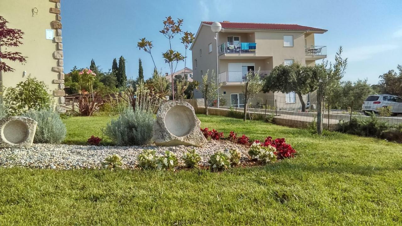 Guesthouse Olei Malinska Εξωτερικό φωτογραφία