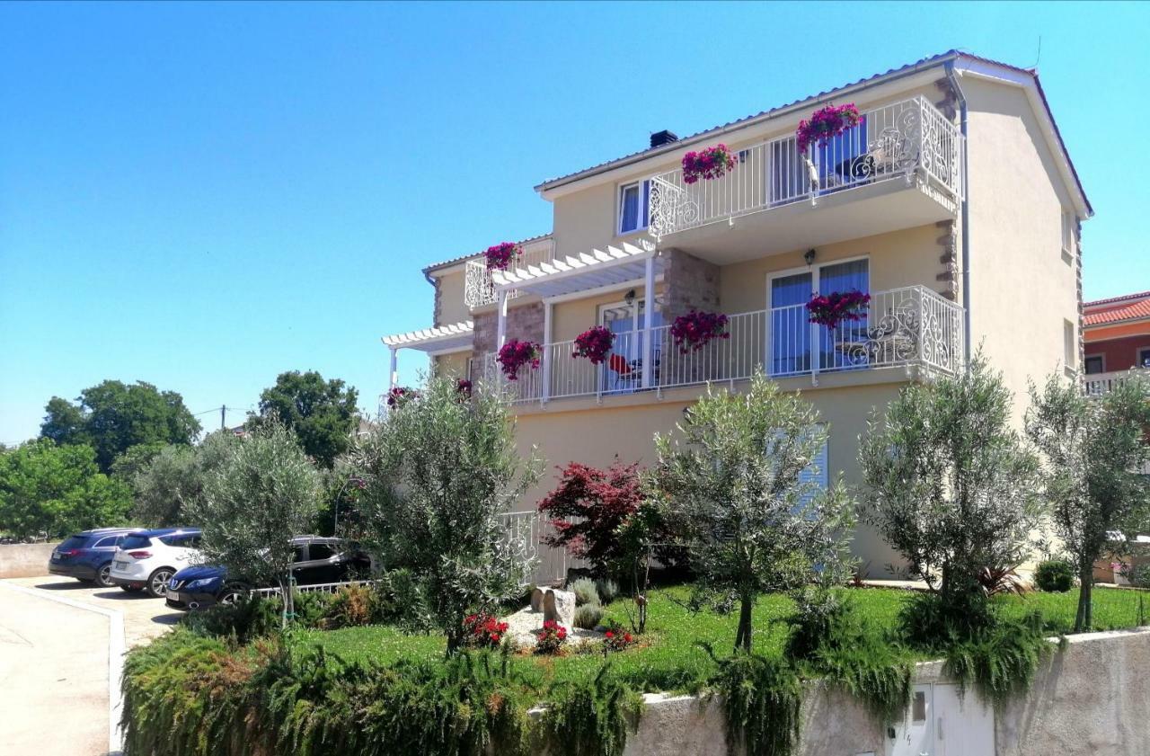 Guesthouse Olei Malinska Εξωτερικό φωτογραφία